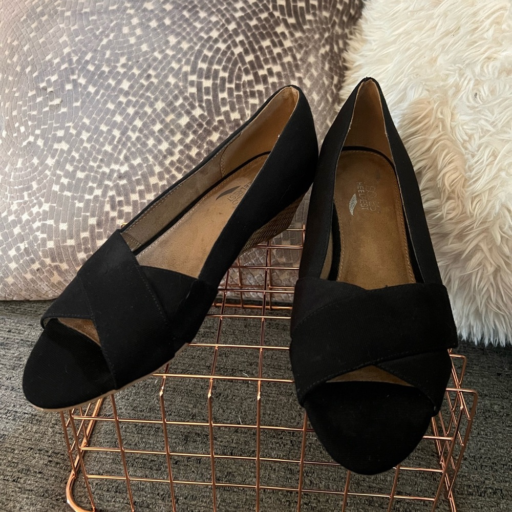 AEROSOLES Black Wedge Shoes